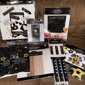 VIP Awards Night Party Decoration Set - Black and Gold